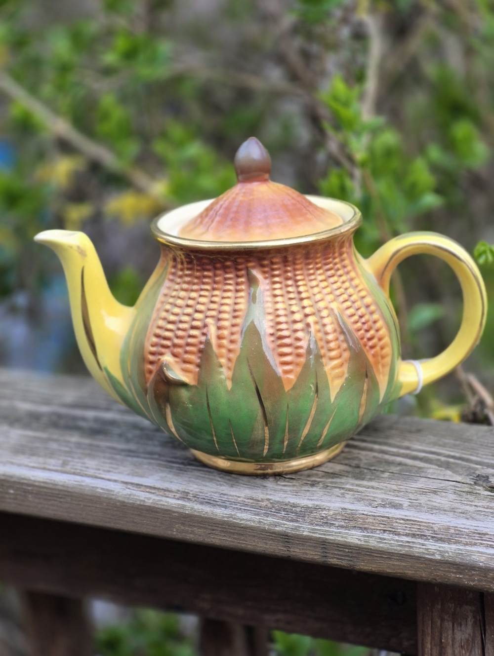 Shawnee Teapot That Looks Like Corn